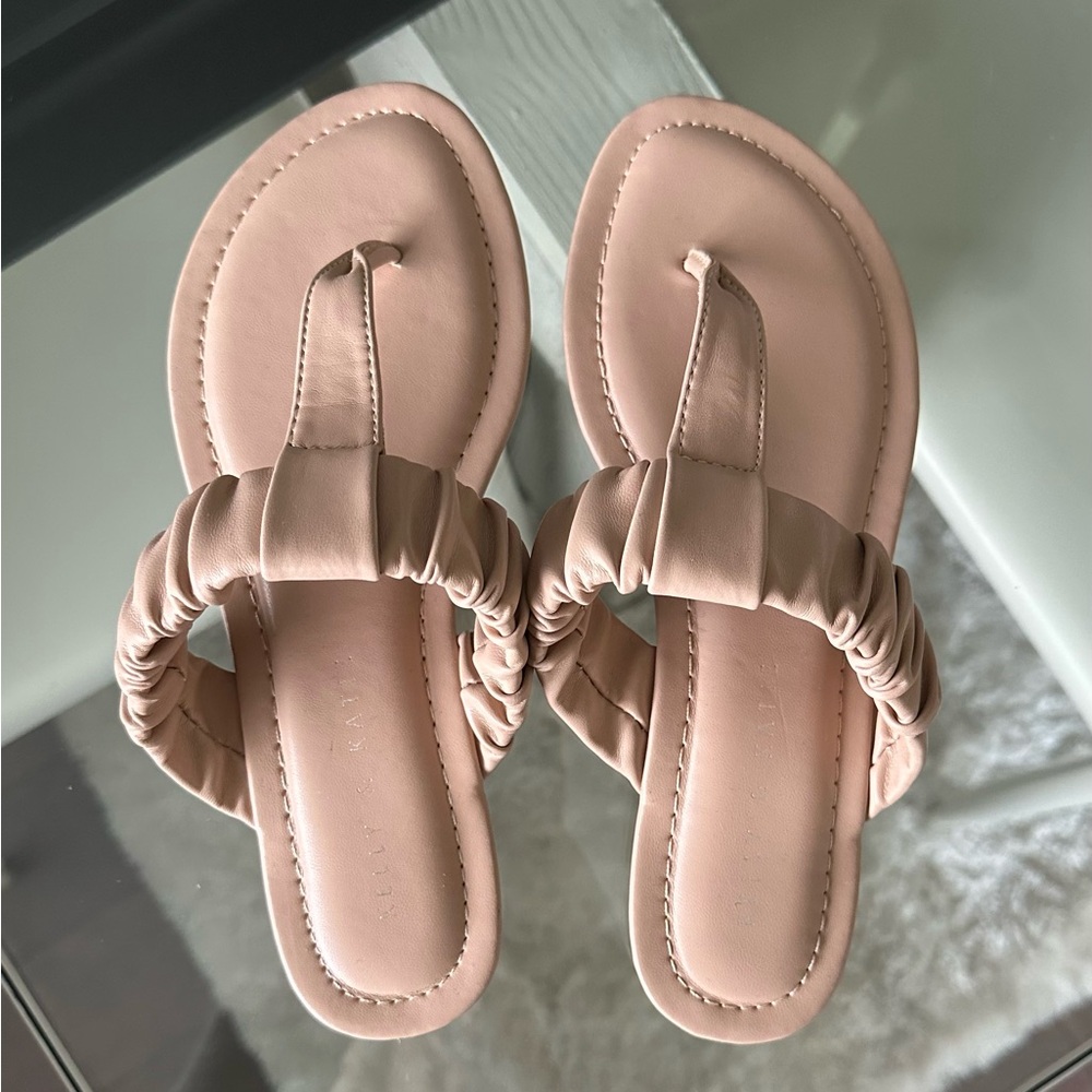 Kelly & Katie Tan Sandals Size 7